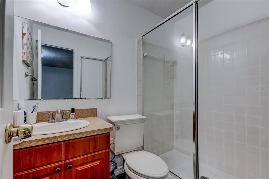 For Sale: $320,000 (3 beds, 2 baths, 1214 Square Feet)