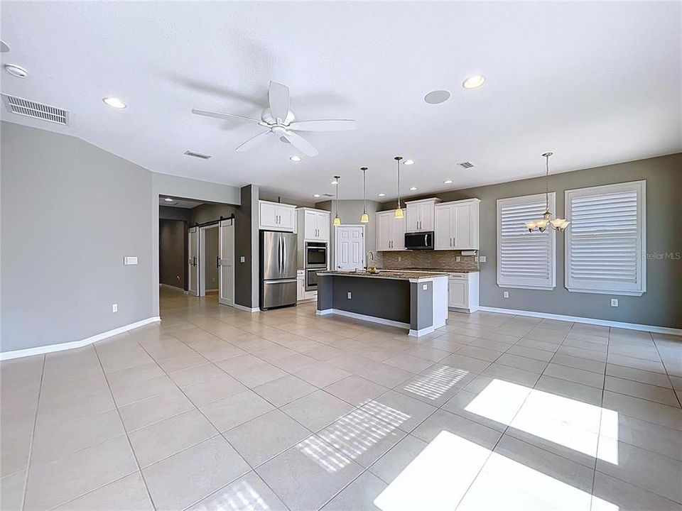 В аренду: $2,900 (4 спален, 2 ванн, 2298 Квадратных фут)