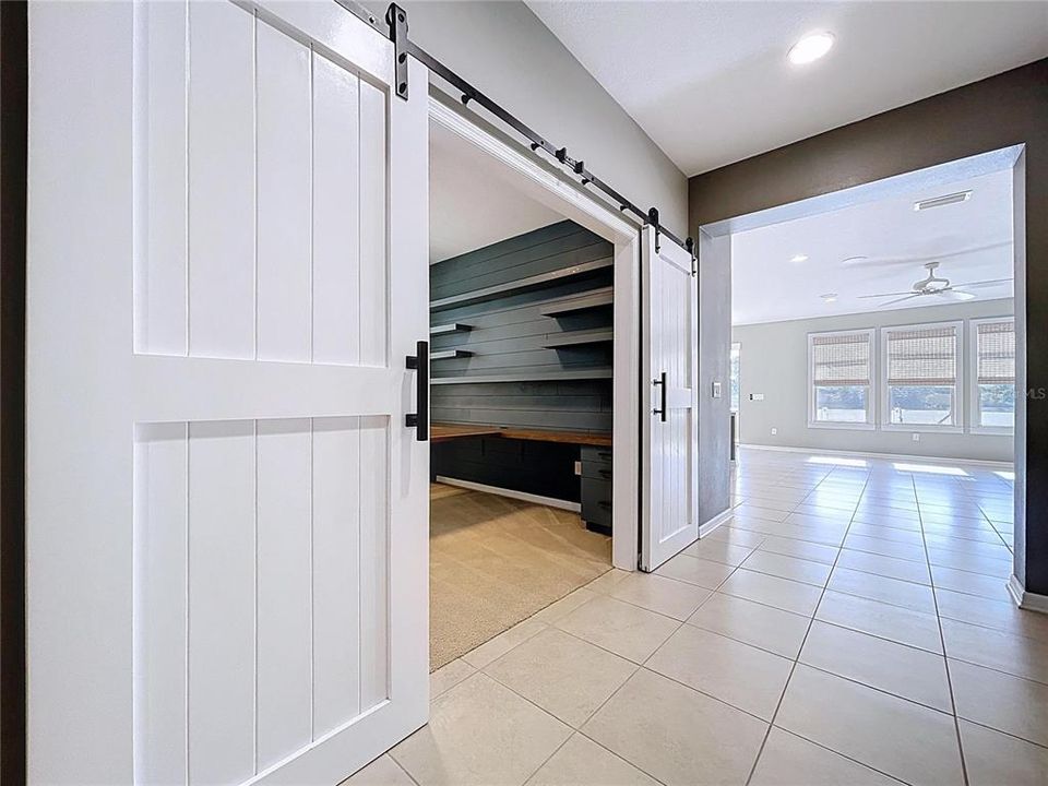 В аренду: $2,900 (4 спален, 2 ванн, 2298 Квадратных фут)