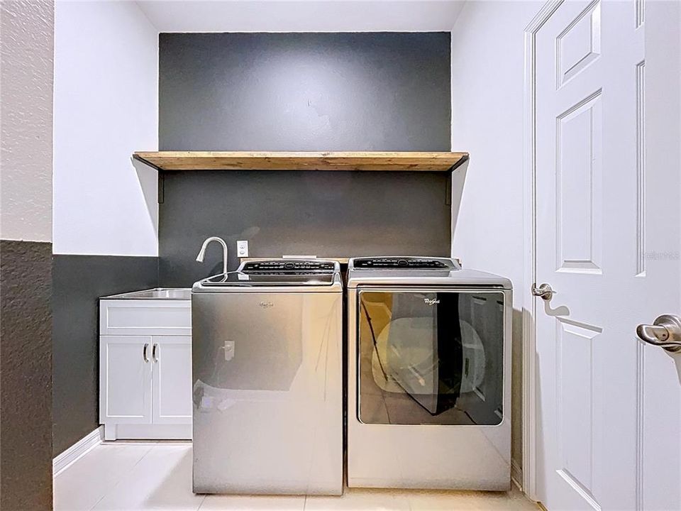 В аренду: $2,900 (4 спален, 2 ванн, 2298 Квадратных фут)