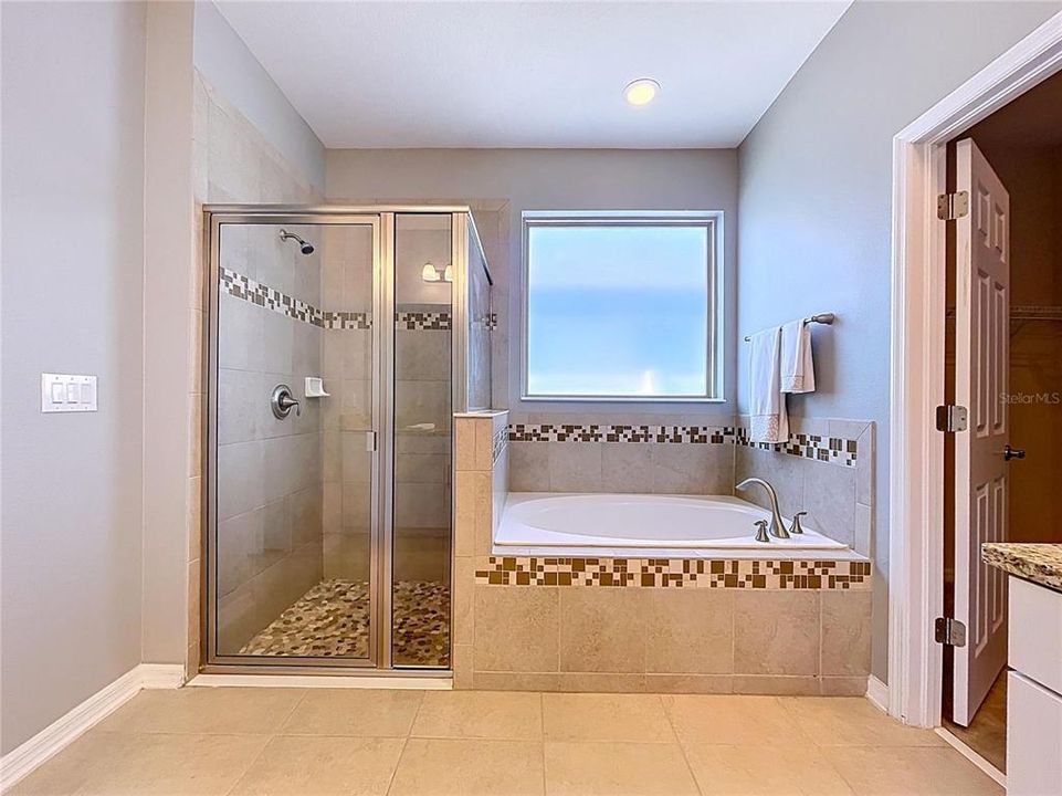 В аренду: $2,900 (4 спален, 2 ванн, 2298 Квадратных фут)