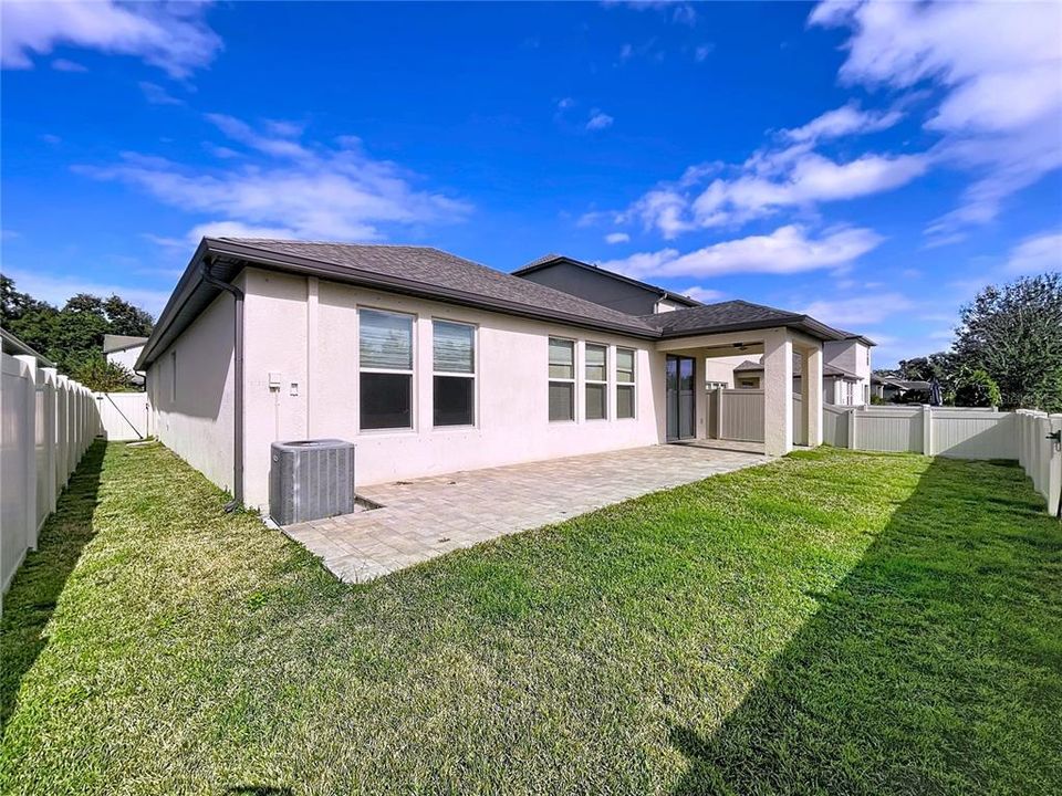 В аренду: $2,900 (4 спален, 2 ванн, 2298 Квадратных фут)