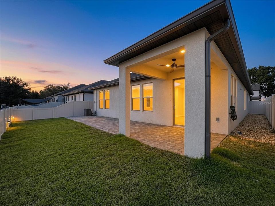 В аренду: $2,900 (4 спален, 2 ванн, 2298 Квадратных фут)