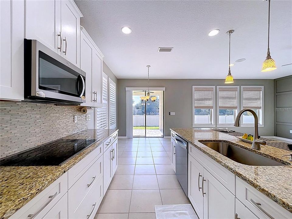 В аренду: $2,900 (4 спален, 2 ванн, 2298 Квадратных фут)