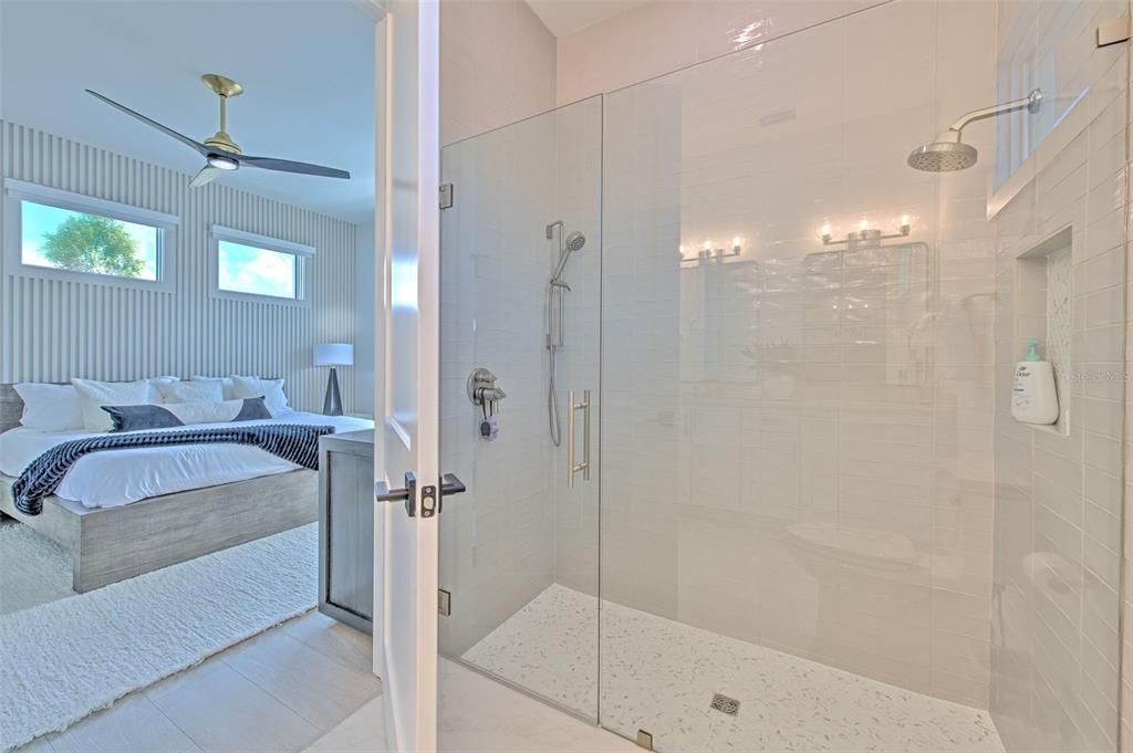 En Venta: $3,800,000 (4 camas, 5 baños, 5077 Pies cuadrados)