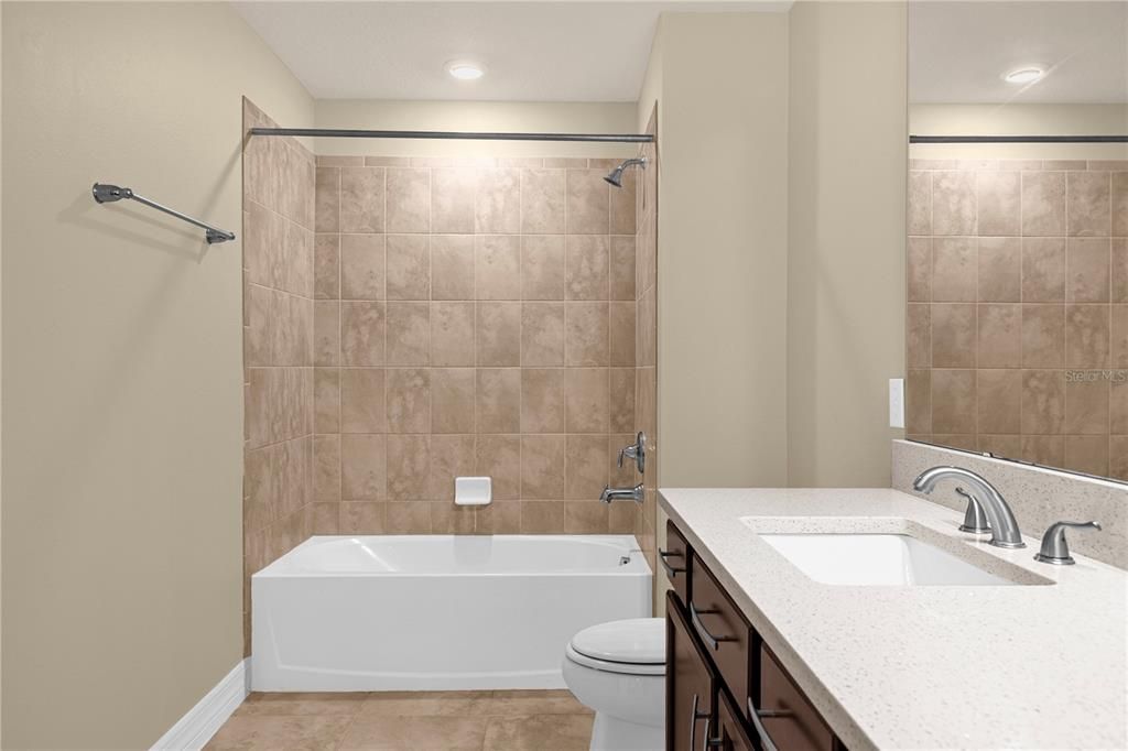 В аренду: $4,500 (6 спален, 5 ванн, 5354 Квадратных фут)