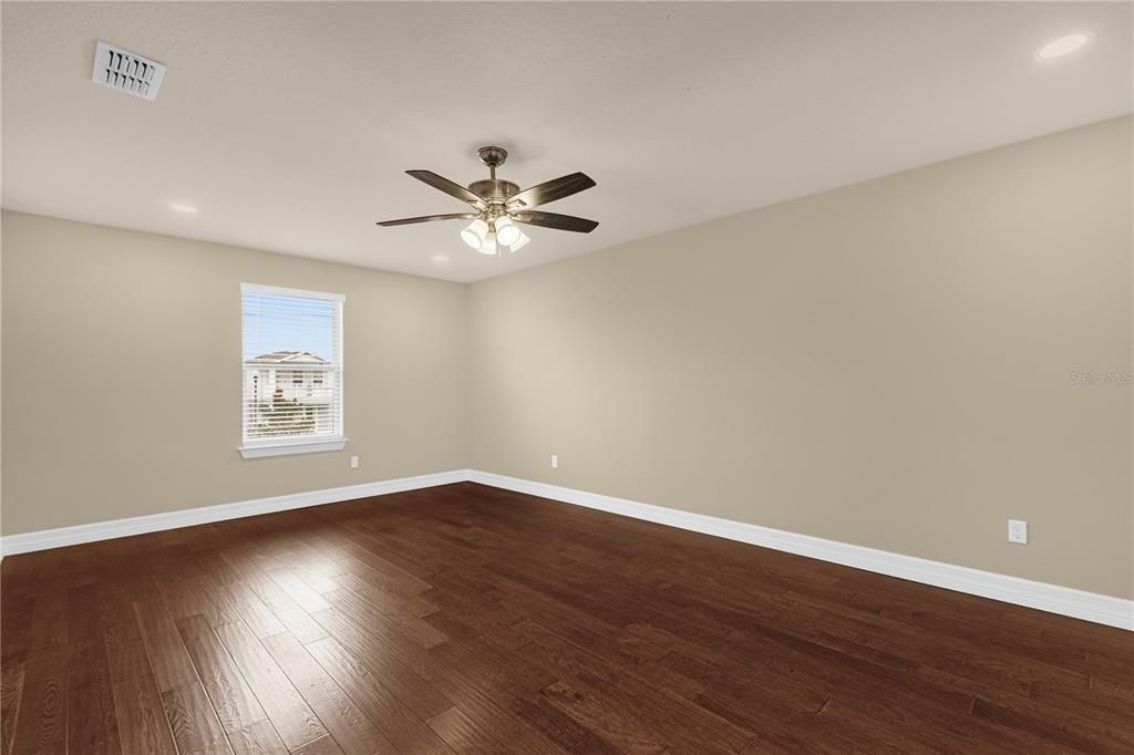 В аренду: $4,500 (6 спален, 5 ванн, 5354 Квадратных фут)