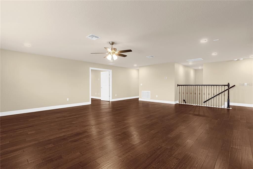 В аренду: $4,500 (6 спален, 5 ванн, 5354 Квадратных фут)