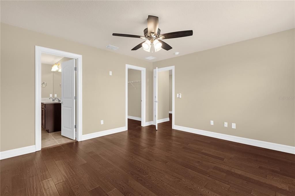 В аренду: $4,500 (6 спален, 5 ванн, 5354 Квадратных фут)