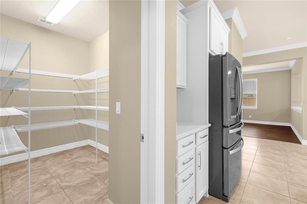 В аренду: $4,500 (6 спален, 5 ванн, 5354 Квадратных фут)