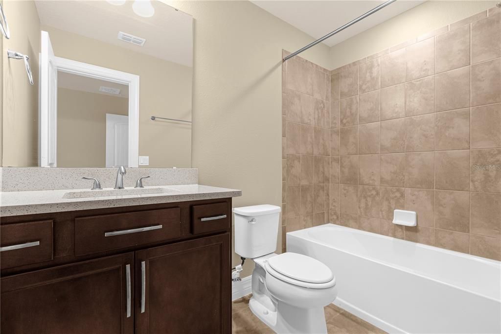 В аренду: $4,500 (6 спален, 5 ванн, 5354 Квадратных фут)