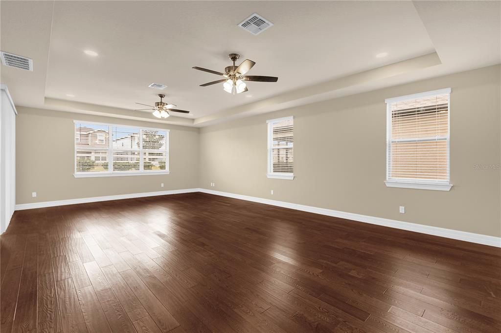 В аренду: $4,500 (6 спален, 5 ванн, 5354 Квадратных фут)