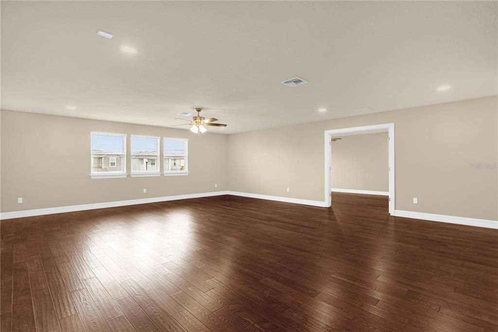 В аренду: $4,500 (6 спален, 5 ванн, 5354 Квадратных фут)