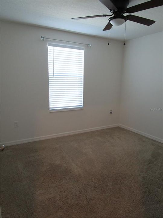 На продажу: $385,000 (5 спален, 3 ванн, 2251 Квадратных фут)