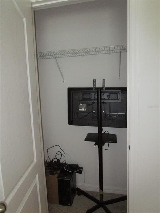 На продажу: $385,000 (5 спален, 3 ванн, 2251 Квадратных фут)