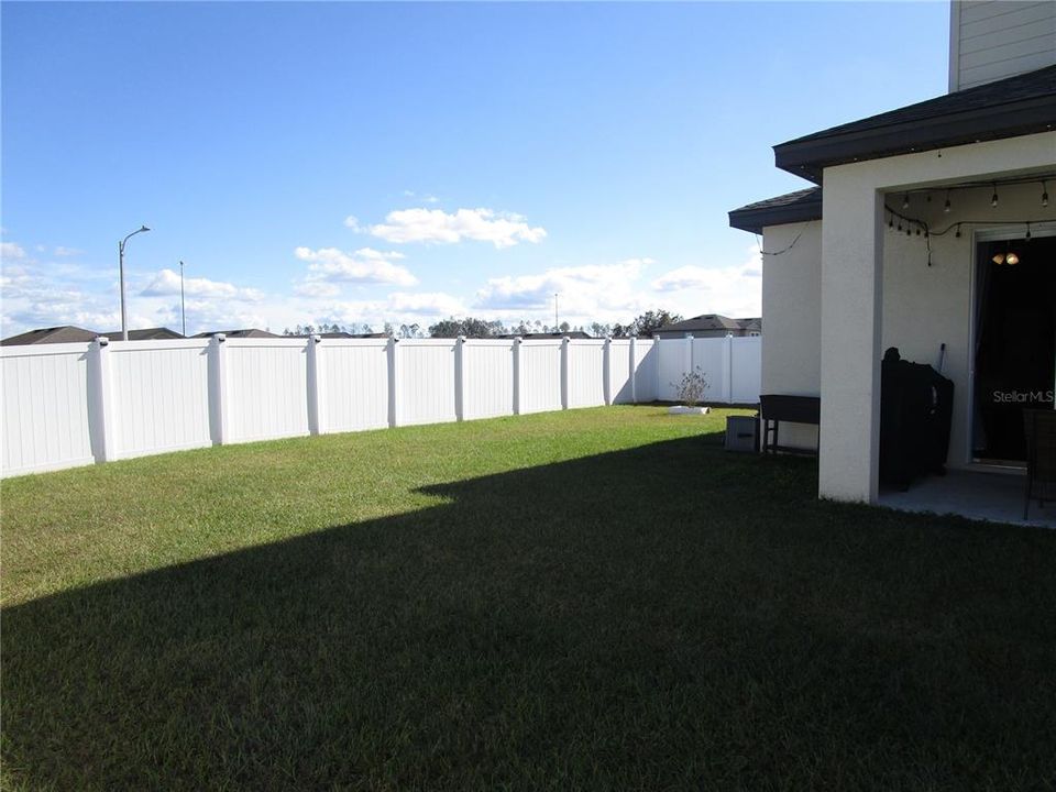 На продажу: $385,000 (5 спален, 3 ванн, 2251 Квадратных фут)