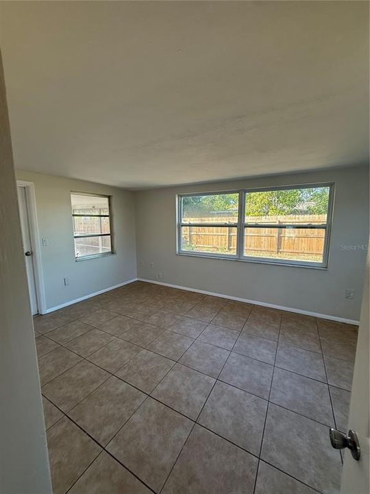 出租: $1,675 (3 贝兹, 2 浴室, 1128 平方英尺)