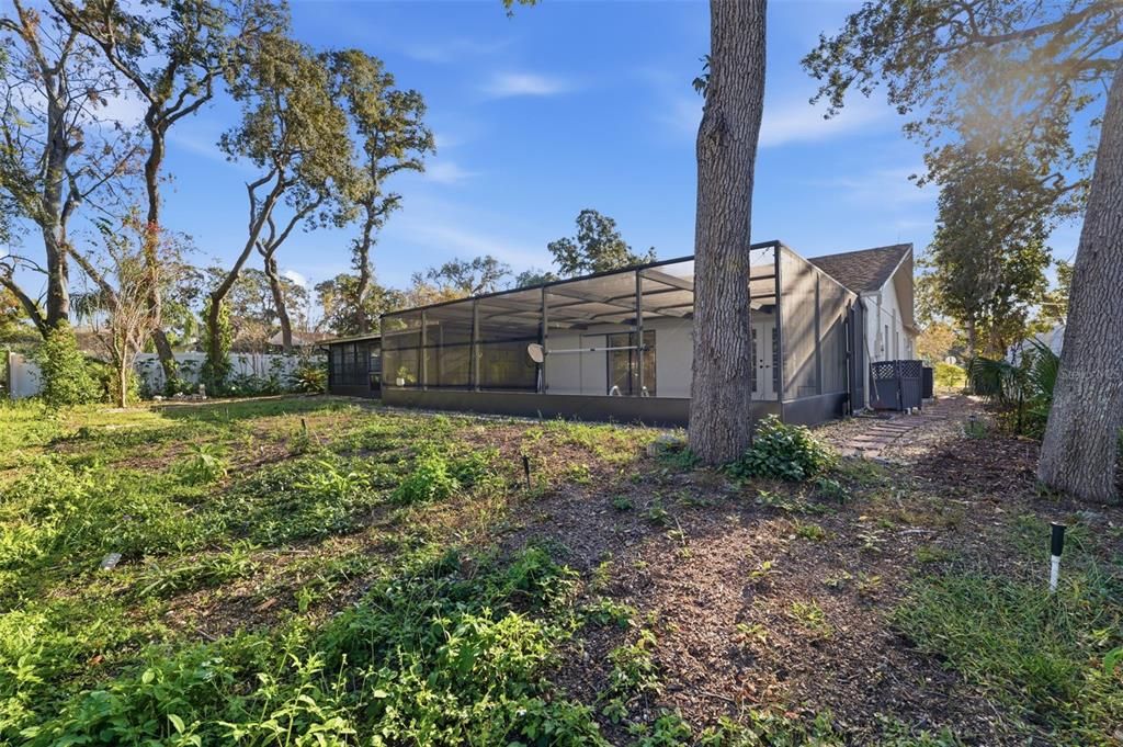 For Sale: $315,000 (3 beds, 2 baths, 1739 Square Feet)