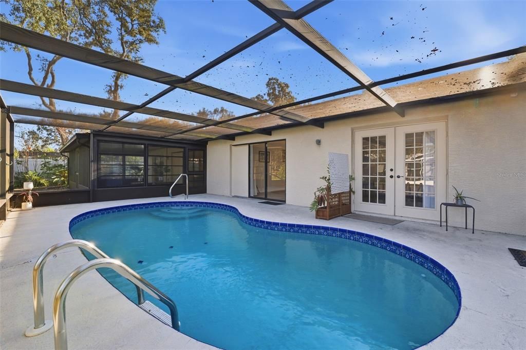 For Sale: $315,000 (3 beds, 2 baths, 1739 Square Feet)