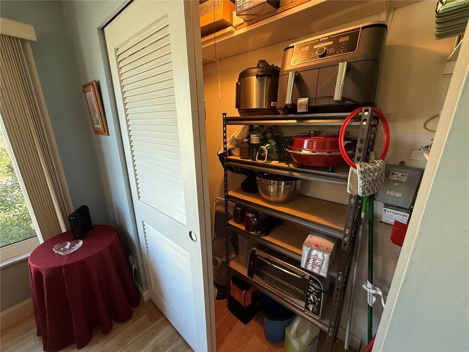 For Sale: $199,000 (2 beds, 2 baths, 1400 Square Feet)