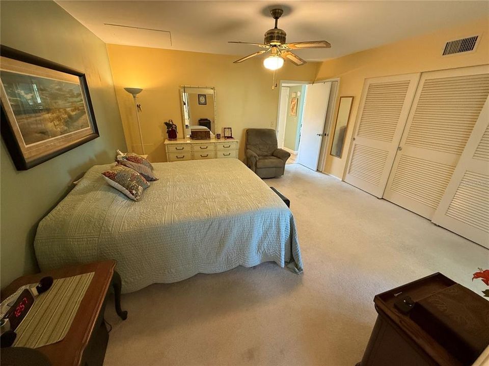 For Sale: $199,000 (2 beds, 2 baths, 1400 Square Feet)