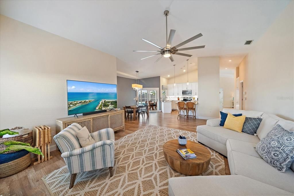 待售: $625,000 (4 贝兹, 2 浴室, 2188 平方英尺)