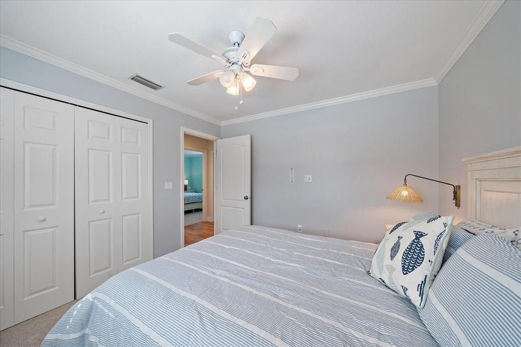 待售: $625,000 (4 贝兹, 2 浴室, 2188 平方英尺)