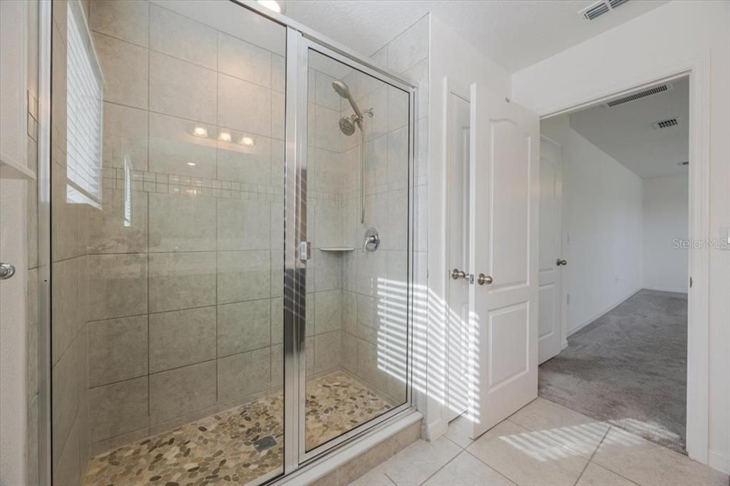 出租: $2,600 (4 贝兹, 2 浴室, 1942 平方英尺)