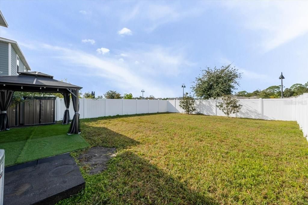 出租: $2,600 (4 贝兹, 2 浴室, 1942 平方英尺)