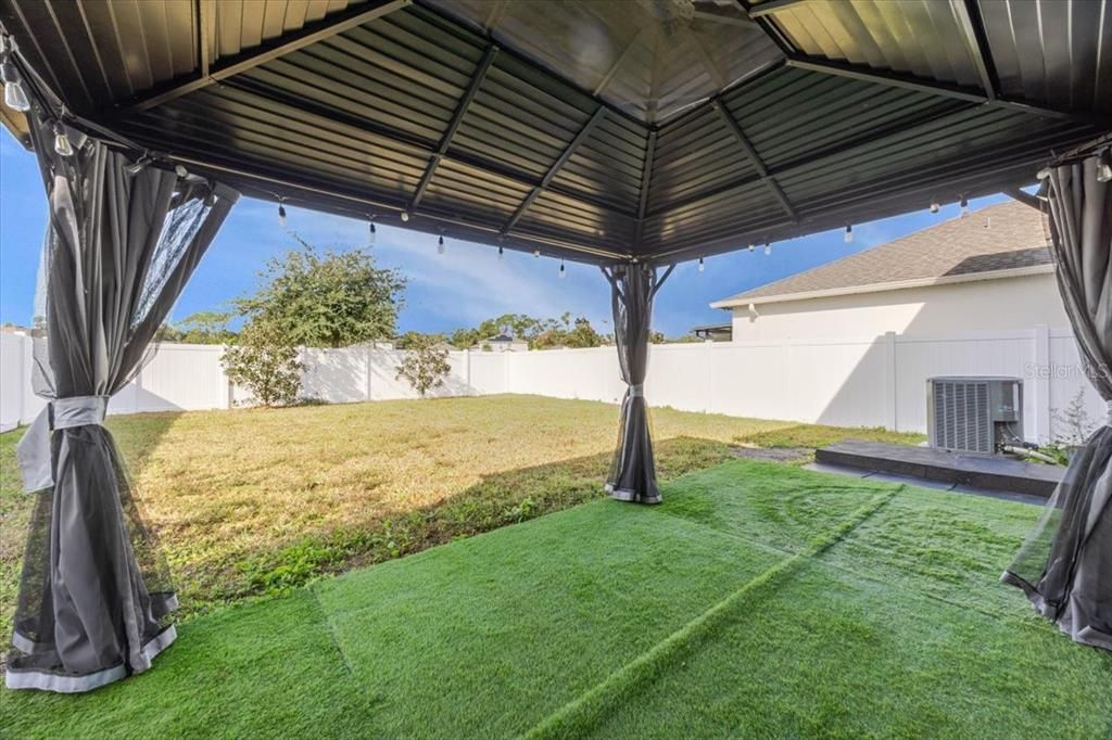 出租: $2,600 (4 贝兹, 2 浴室, 1942 平方英尺)