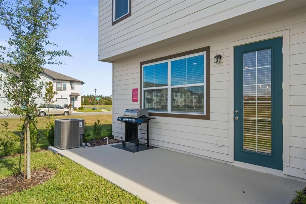 For Sale: $319,999 (3 beds, 2 baths, 1653 Square Feet)