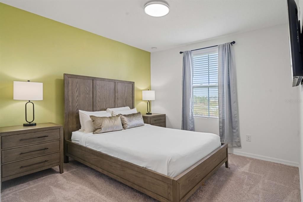 For Sale: $319,999 (3 beds, 2 baths, 1653 Square Feet)