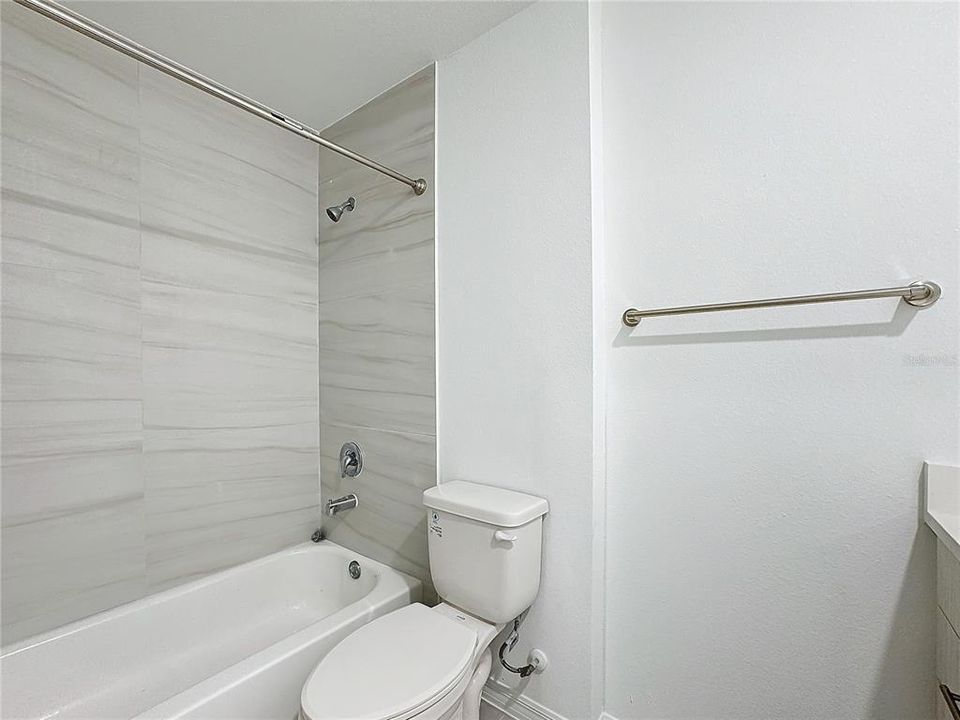 В аренду: $2,100 (3 спален, 2 ванн, 1733 Квадратных фут)