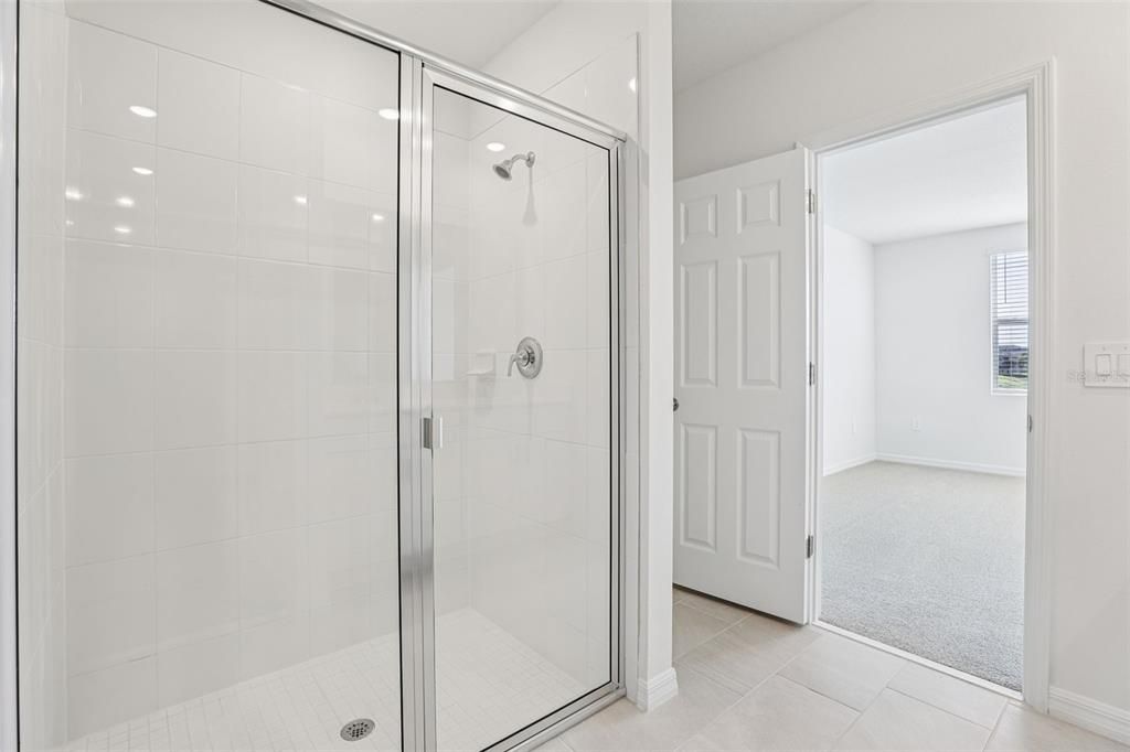 На продажу: $319,750 (4 спален, 3 ванн, 1988 Квадратных фут)