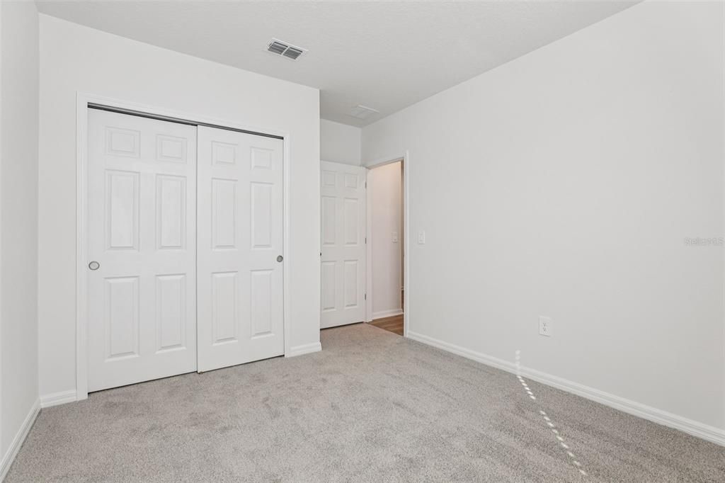 На продажу: $318,830 (4 спален, 2 ванн, 1840 Квадратных фут)