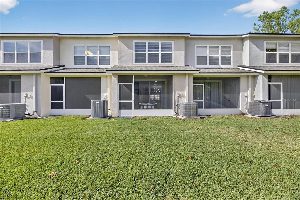 На продажу: $217,000 (2 спален, 2 ванн, 1110 Квадратных фут)