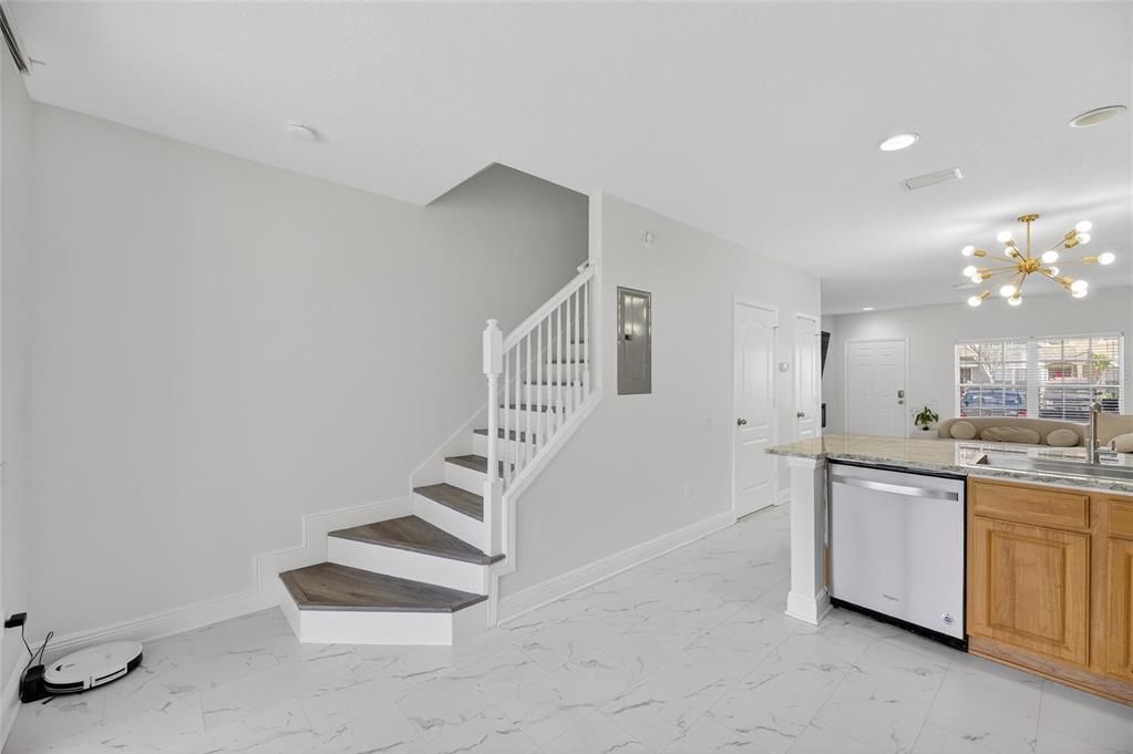 На продажу: $217,000 (2 спален, 2 ванн, 1110 Квадратных фут)