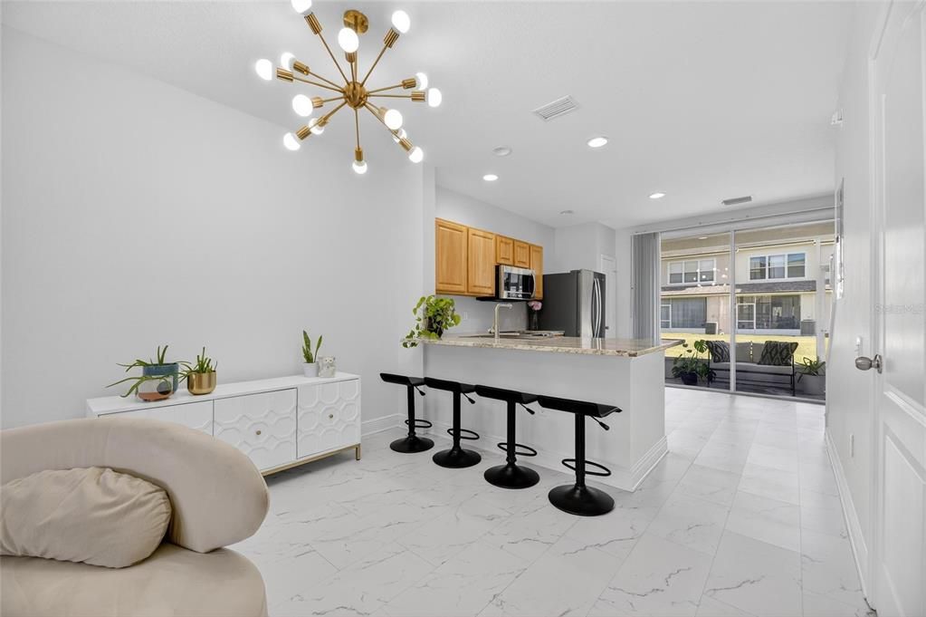 На продажу: $217,000 (2 спален, 2 ванн, 1110 Квадратных фут)