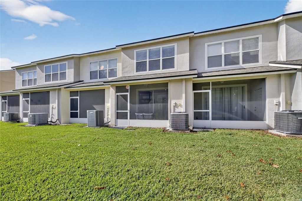 На продажу: $217,000 (2 спален, 2 ванн, 1110 Квадратных фут)