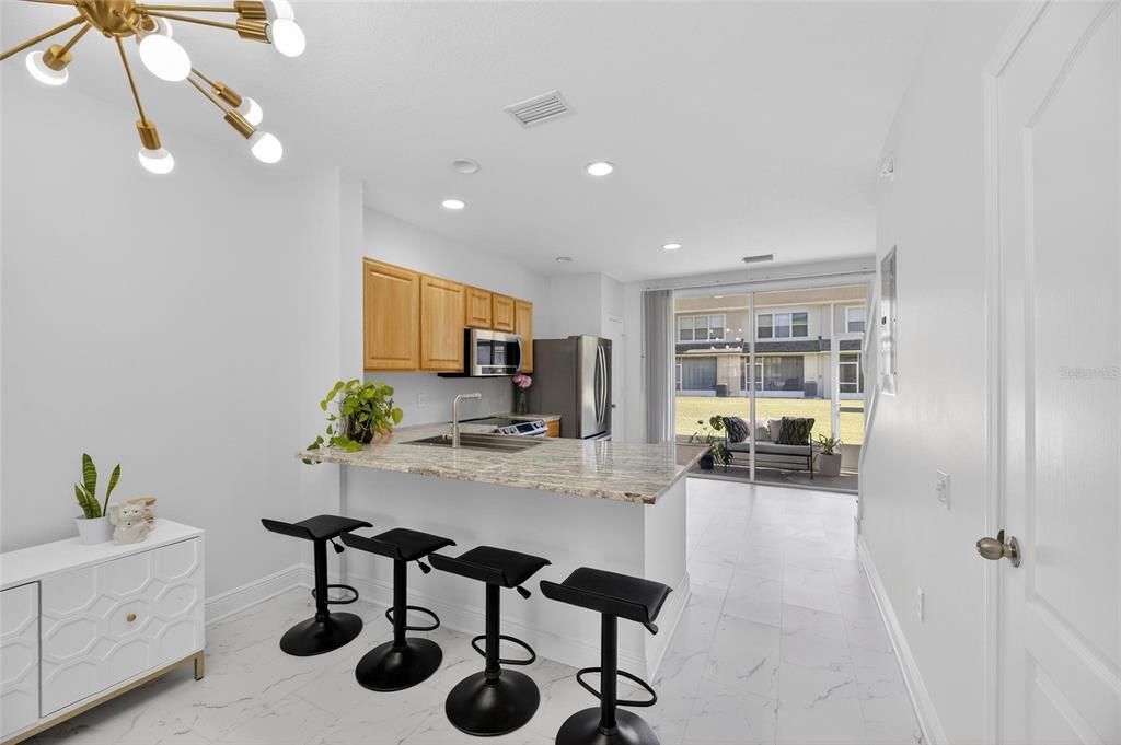 На продажу: $217,000 (2 спален, 2 ванн, 1110 Квадратных фут)