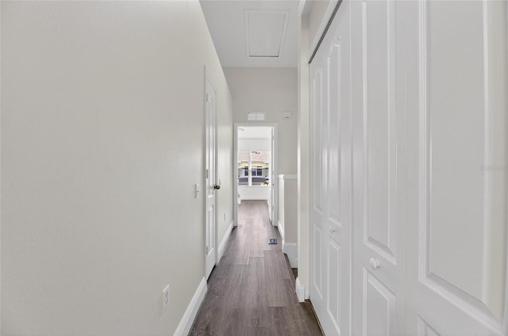 На продажу: $217,000 (2 спален, 2 ванн, 1110 Квадратных фут)