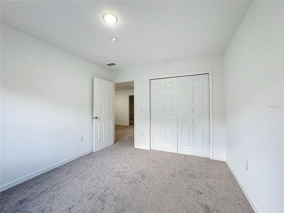 For Rent: $2,100 (3 beds, 2 baths, 1733 Square Feet)