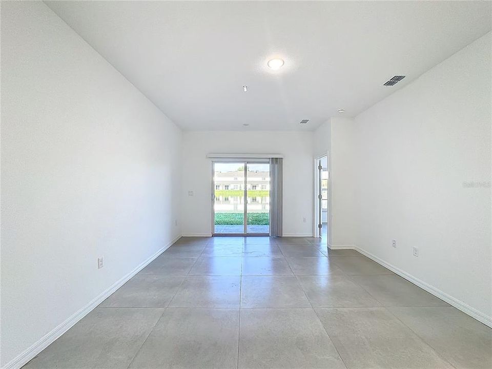 For Rent: $2,100 (3 beds, 2 baths, 1733 Square Feet)