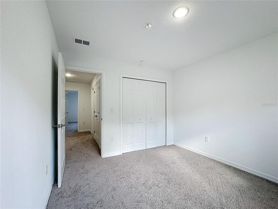 For Rent: $2,100 (3 beds, 2 baths, 1733 Square Feet)