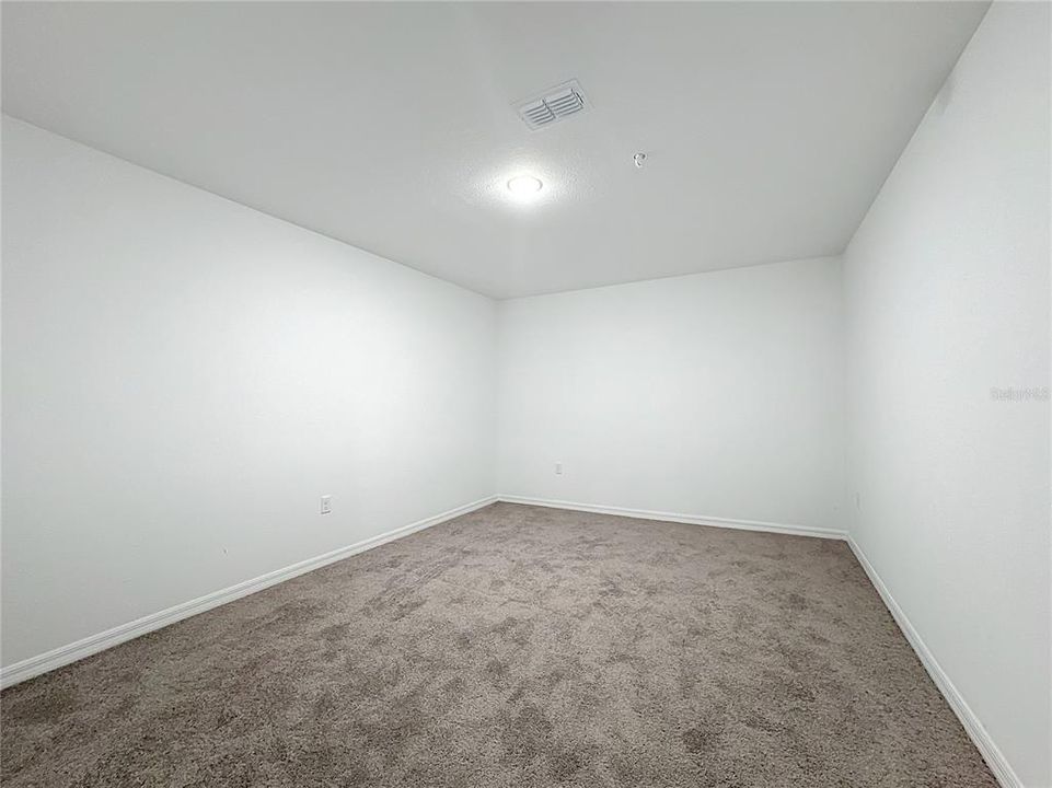 For Rent: $2,100 (3 beds, 2 baths, 1733 Square Feet)