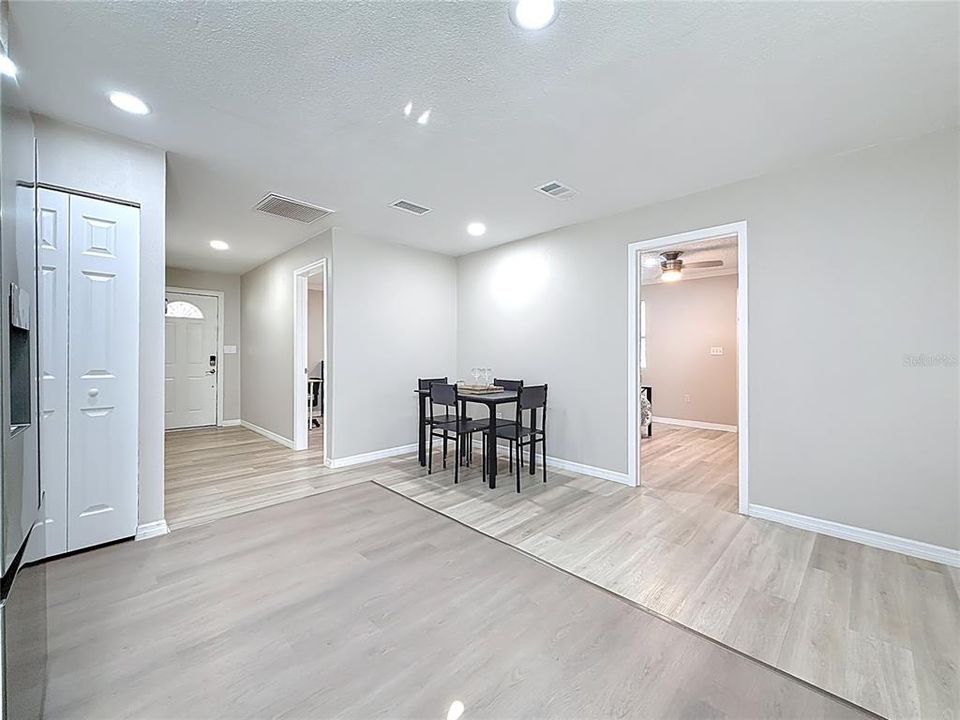 For Sale: $749,000 (5 beds, 4 baths, 2596 Square Feet)