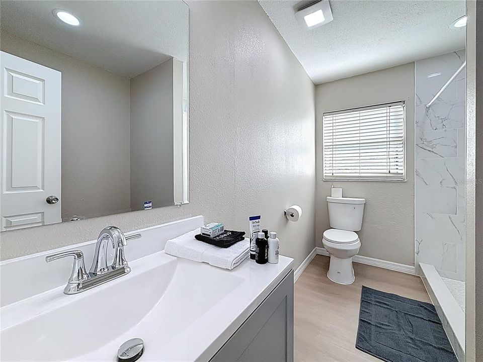 For Sale: $749,000 (5 beds, 4 baths, 2596 Square Feet)