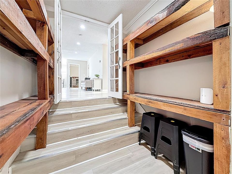 For Sale: $749,000 (5 beds, 4 baths, 2596 Square Feet)