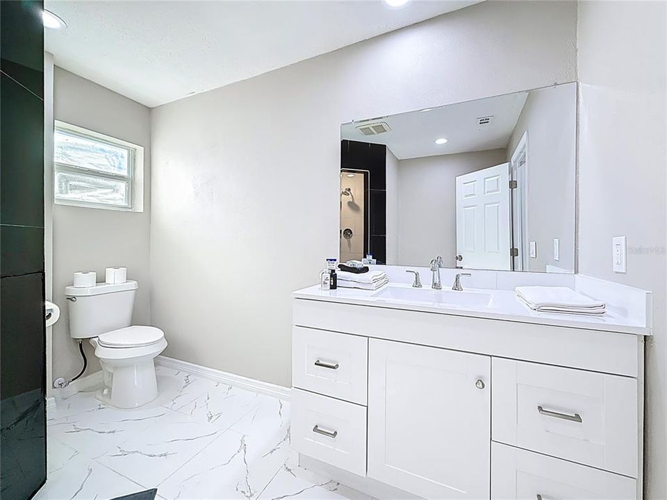 For Sale: $749,000 (5 beds, 4 baths, 2596 Square Feet)