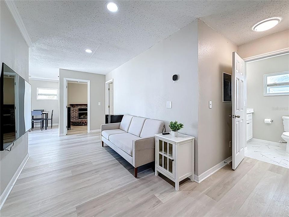 For Sale: $749,000 (5 beds, 4 baths, 2596 Square Feet)